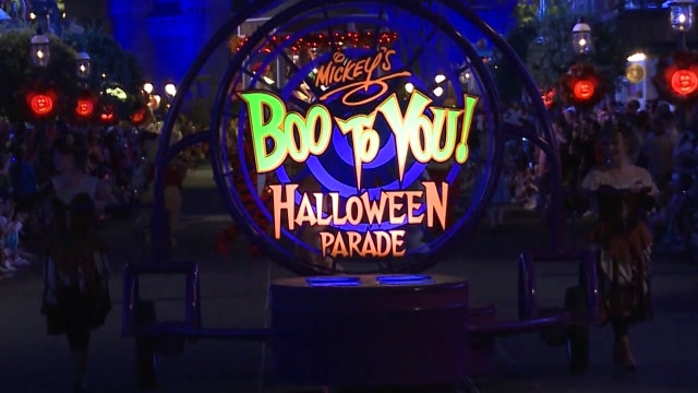 Fans gather for Mickey's Not-So-Scary Halloween