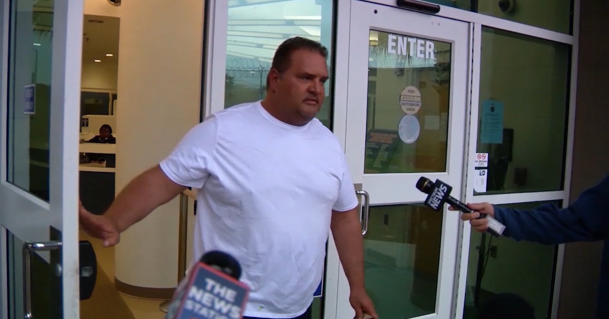 Orange County deputy accused of pointing gun at Lyft driver appears ...