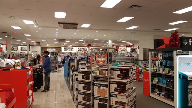 Black Friday shoppers pack Central Florida stores looking for deals