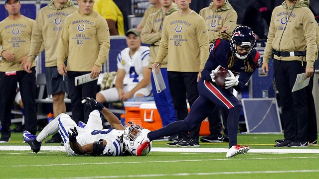 Hopkins has 2 TDs, Texans beat Colts 20-17 to top AFC South