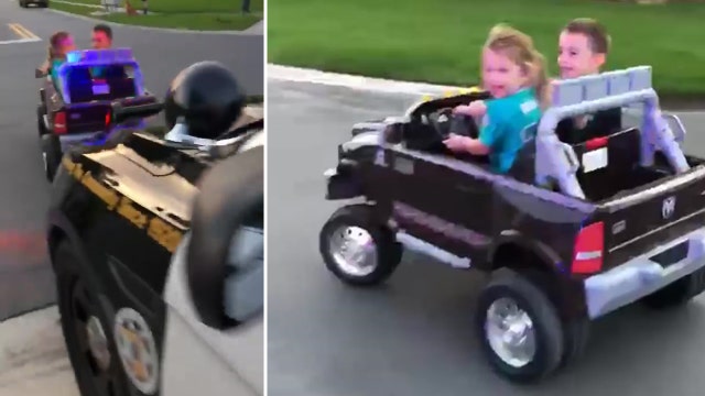 South Florida cop pulls over kids in adorable traffic stop