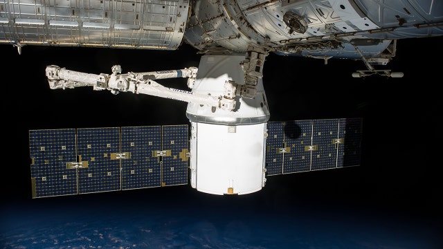 Falcon 9 static fire test completed ahead of planned Dec. 4 launch to resupply ISS