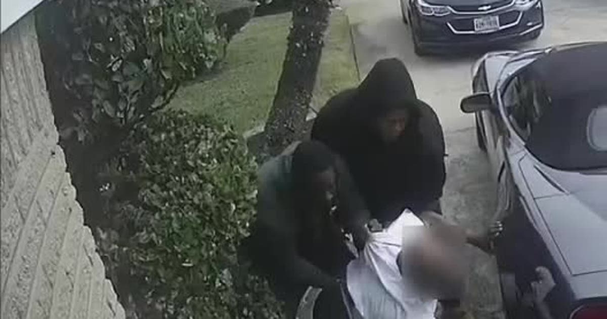 Home invasion suspects flee after armed wife confronts them | FOX 35 ...
