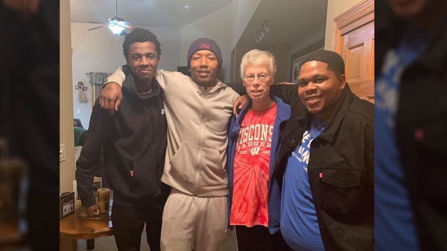 Three men travel to grant dying man's wish to receive Christmas cards