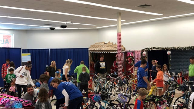 Local foundation sponsors holiday toy giveaway