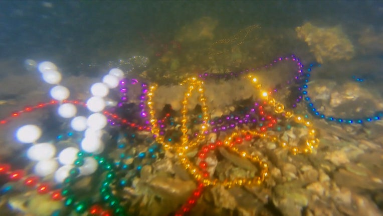 gasparilla-beads-underwater.jpg