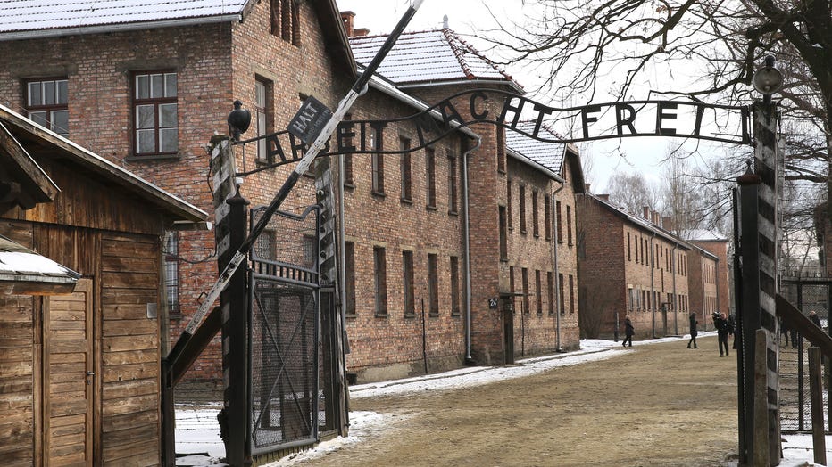 Auschwitz-getty.jpg