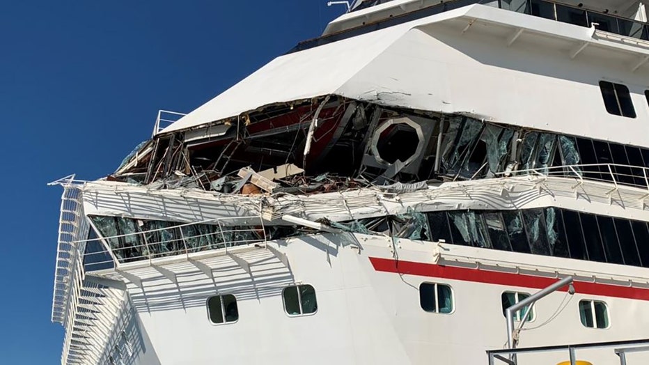 cruise ships collide