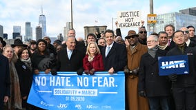 Solidarity march in New York draws thousands in wake of anti-Semitic attacks