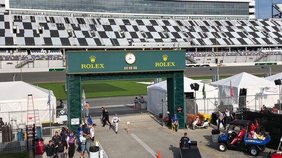 Racers, fans prepare for Rolex 24