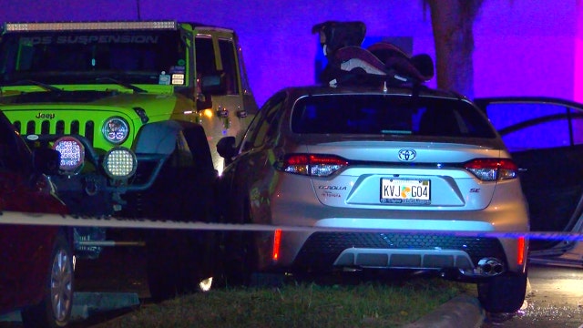 Police: Man found shot in crashed car at Holly Hill apartment complex