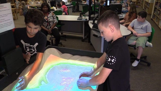 Elementary school gets high-tech 'augmented reality' sandbox for lessons on environment