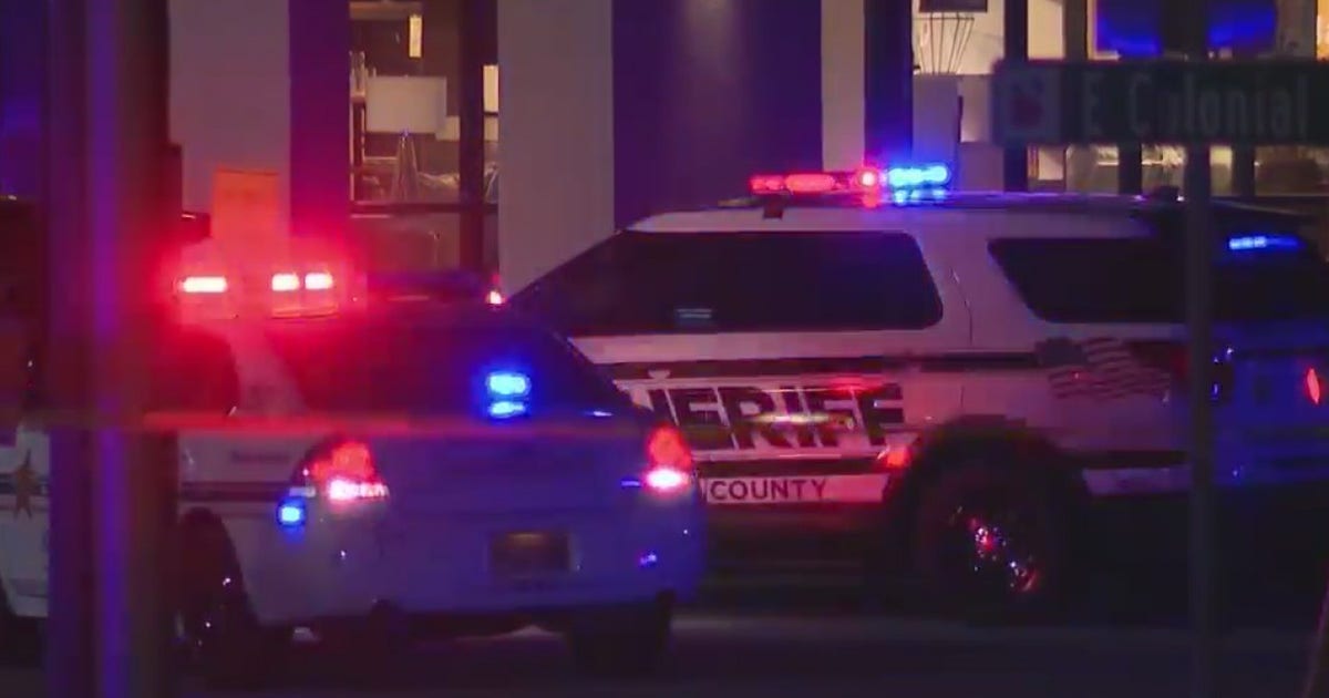 Suspect shot, killed by deputies after refusing to drop knife at Orange ...