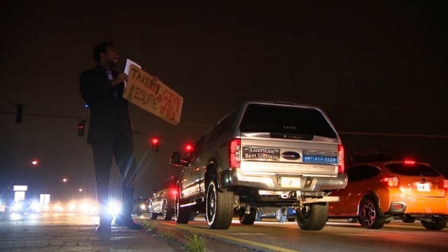 FOX 35 News helps man giving out resumes on the street get a job