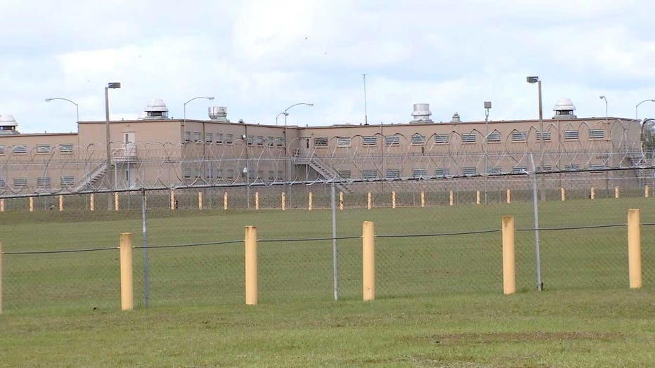 polk-correctional-institute-exterior.jpg