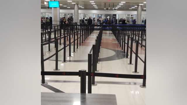 Management reduces check-in stations at Atlanta's airport during coronavirus outbreak