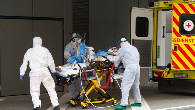 Worldwide coronavirus infections top 500,000 as Italy reports more than 6,000 new cases