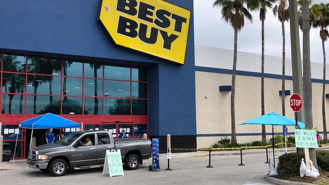 Best Buy moves to curbside takeaway service