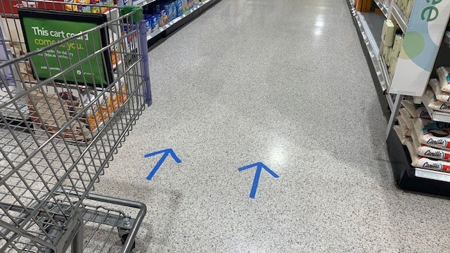 Publix implements one-way aisles to encourage social distancing