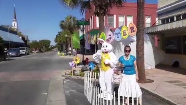 Easter Bunny drive-up outside Leesburg restaurant brings holiday cheer