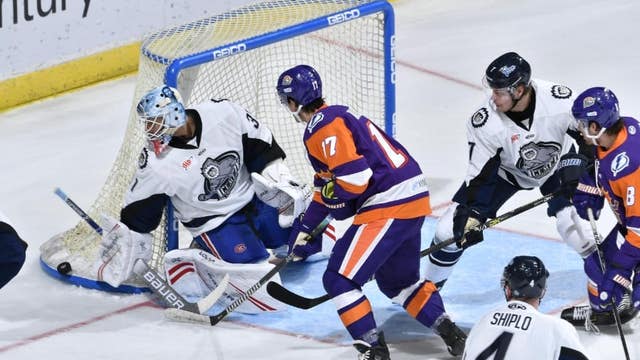 Minor league athletes struggling financially