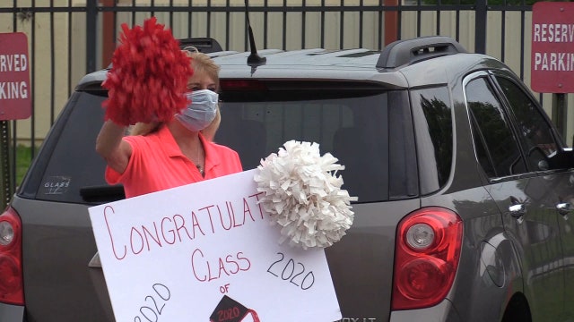 Tavares High School hosts cap and gown celebration to celebrate graduates