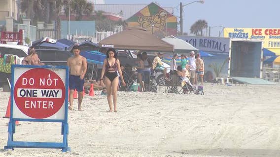 Beach patrol asks people to 'be responsible' amid packed beaches this Memorial Day weekend