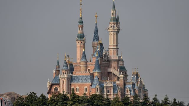 Shanghai Disneyland to reopen May 11 with controlled capacity