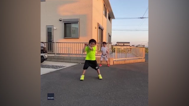 Adorable Japanese siblings’ video captures attention of tennis world