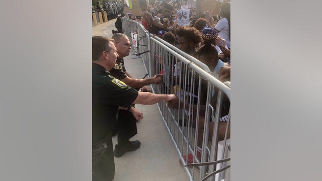 Orange County sheriff, Orlando police chief speak with protesters