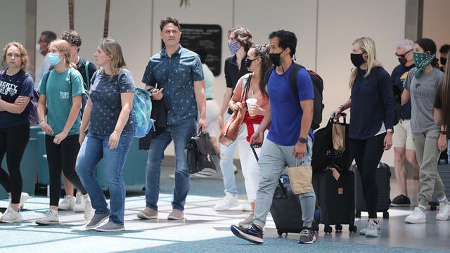 Memorial Day: Expect crowded airports, packed Florida hotels