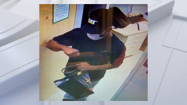 Ormond Beach Police search for suspect in armed robbery of Publix