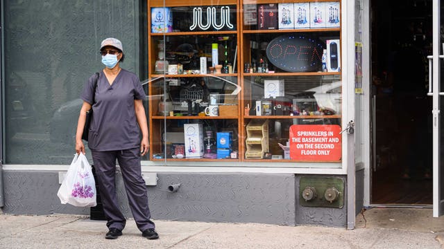 Model shows that 33,000 American lives could be saved if 95% of people wear masks in public