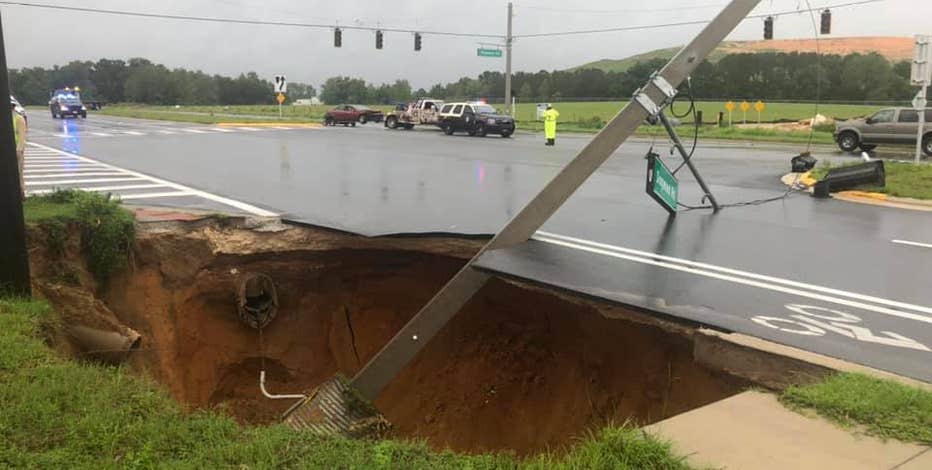 Massive sinkhole opens up in Central Florida, taking down traffic