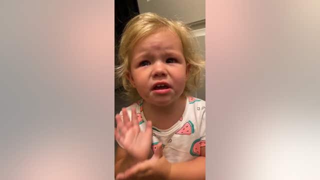 ‘I’m strong, I’m beautiful’ says little girl after closing her finger in door