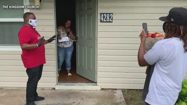 Paying it Forward: Unexpected twist as church rewards 2 in need