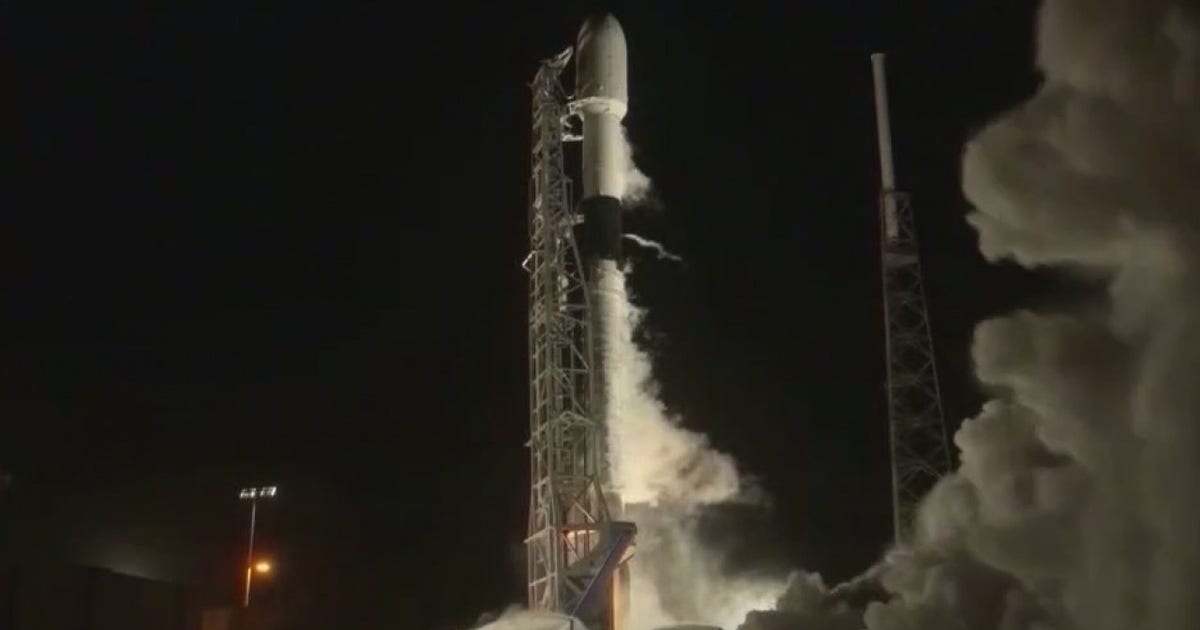 SpaceX launches Falcon 9 from Cape Canaveral carrying Starlink ...