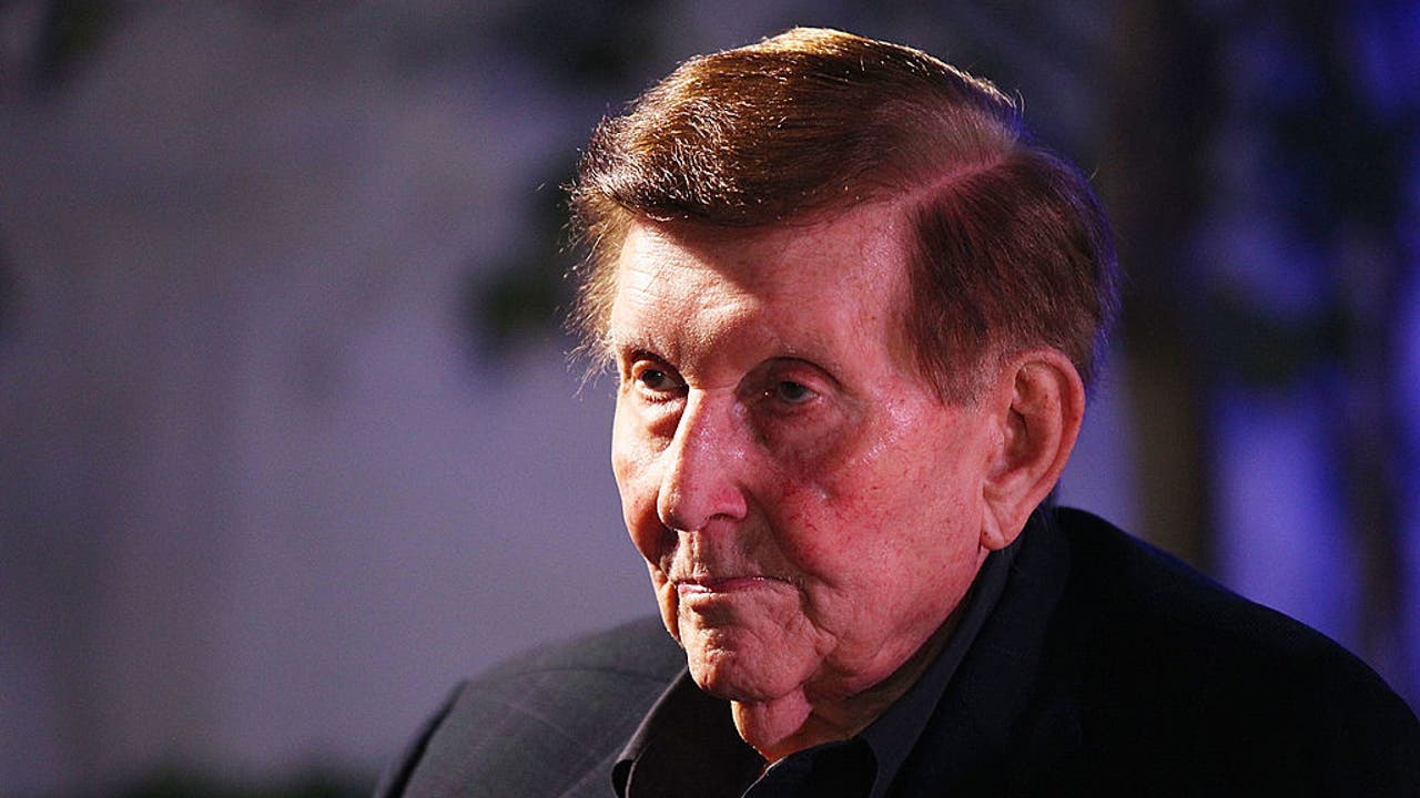 Sumner Redstone, media mogul and longtime top exec, dies at 97