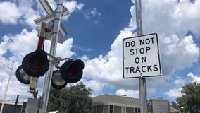 New railroad safety measures being tested at Colonial Drive crossing