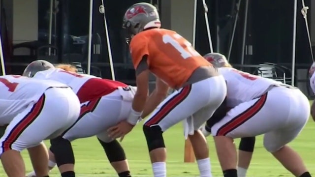 Training Camp is no sweat for Tom Brady's new center, Ryan Jensen