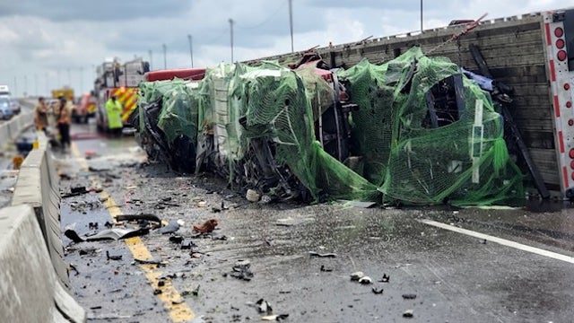 I-4 westbound in Orange County reopens after semi flips, spills fuel on highway