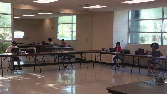 Orlando launches pods to help working parents as students learn virtually