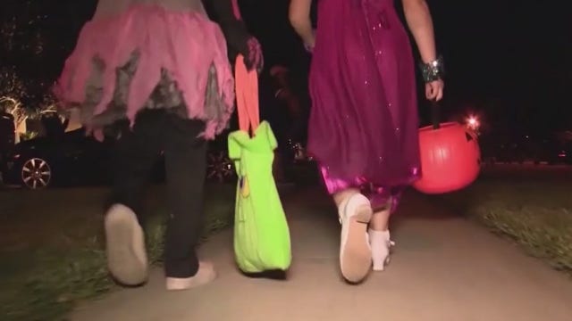 Families push to save Halloween from the ongoing COVID-19 pandemic, 'I think we can make this work'