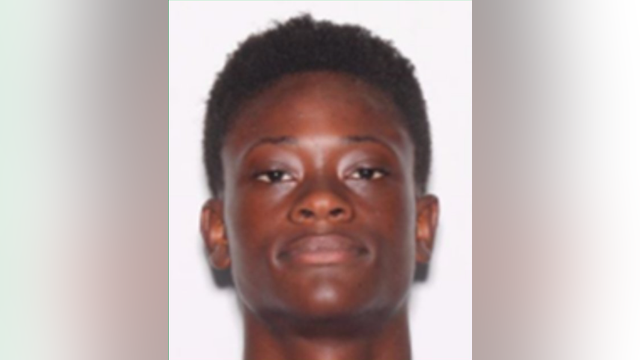 Flagler County deputies search for missing 18-year-old