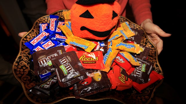 Fauci gives the green light on trick-or-treating this Halloween