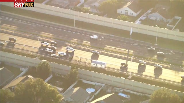 Delays build on SB S.R. 417 after house apparently falls off trailer