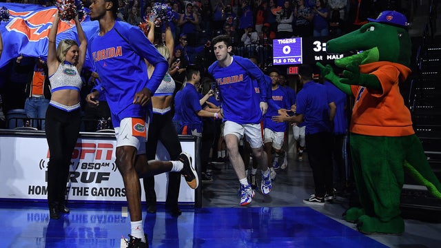 Florida Gators pauses hoops because of positive COVID-19 tests