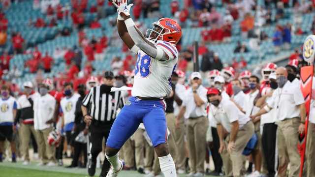 Florida Gators upend Georgia Bulldogs 44-28 in 'Cocktail Party'