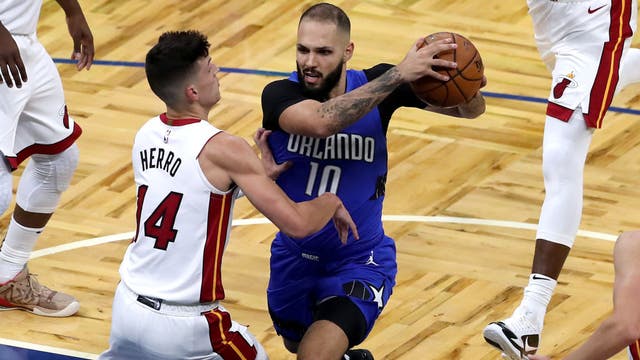 Fournier has late surge, helps Magic beat Heat 113-107
