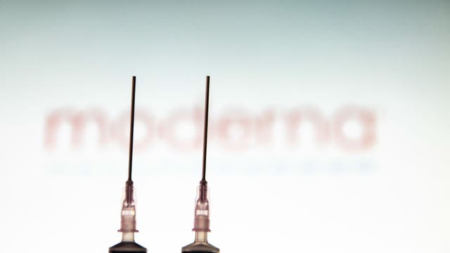 Moderna COVID-19 vaccine goes before advisory panel in last step before FDA approval